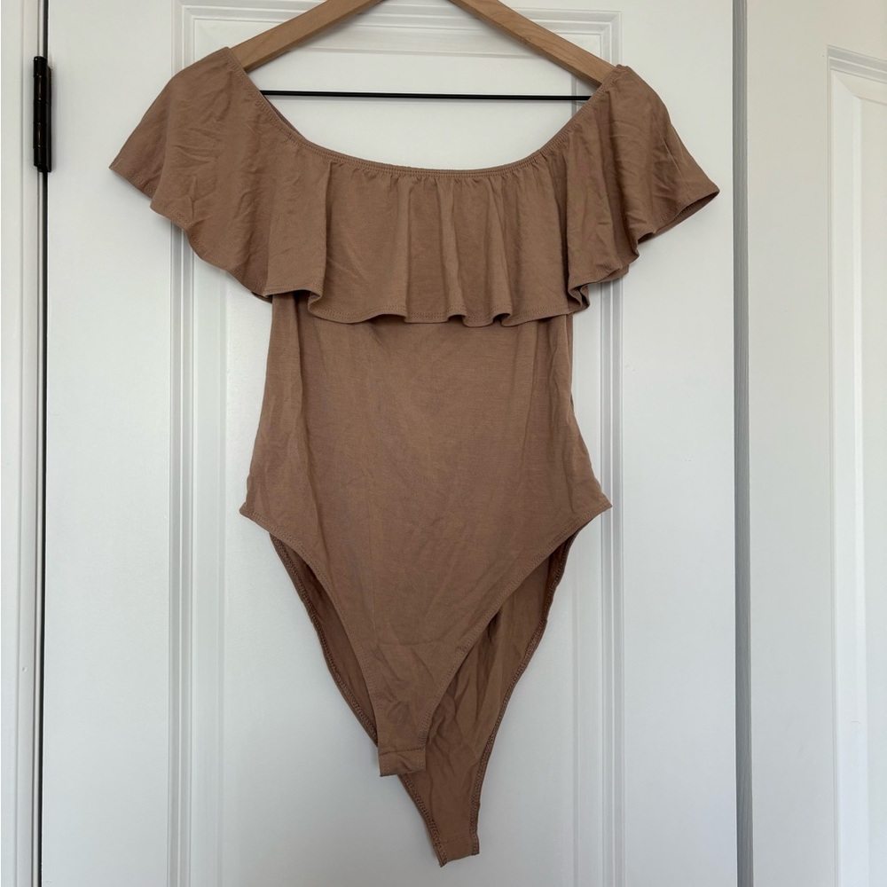 Off-Shoulder Ruffle Bodysuit - Brown